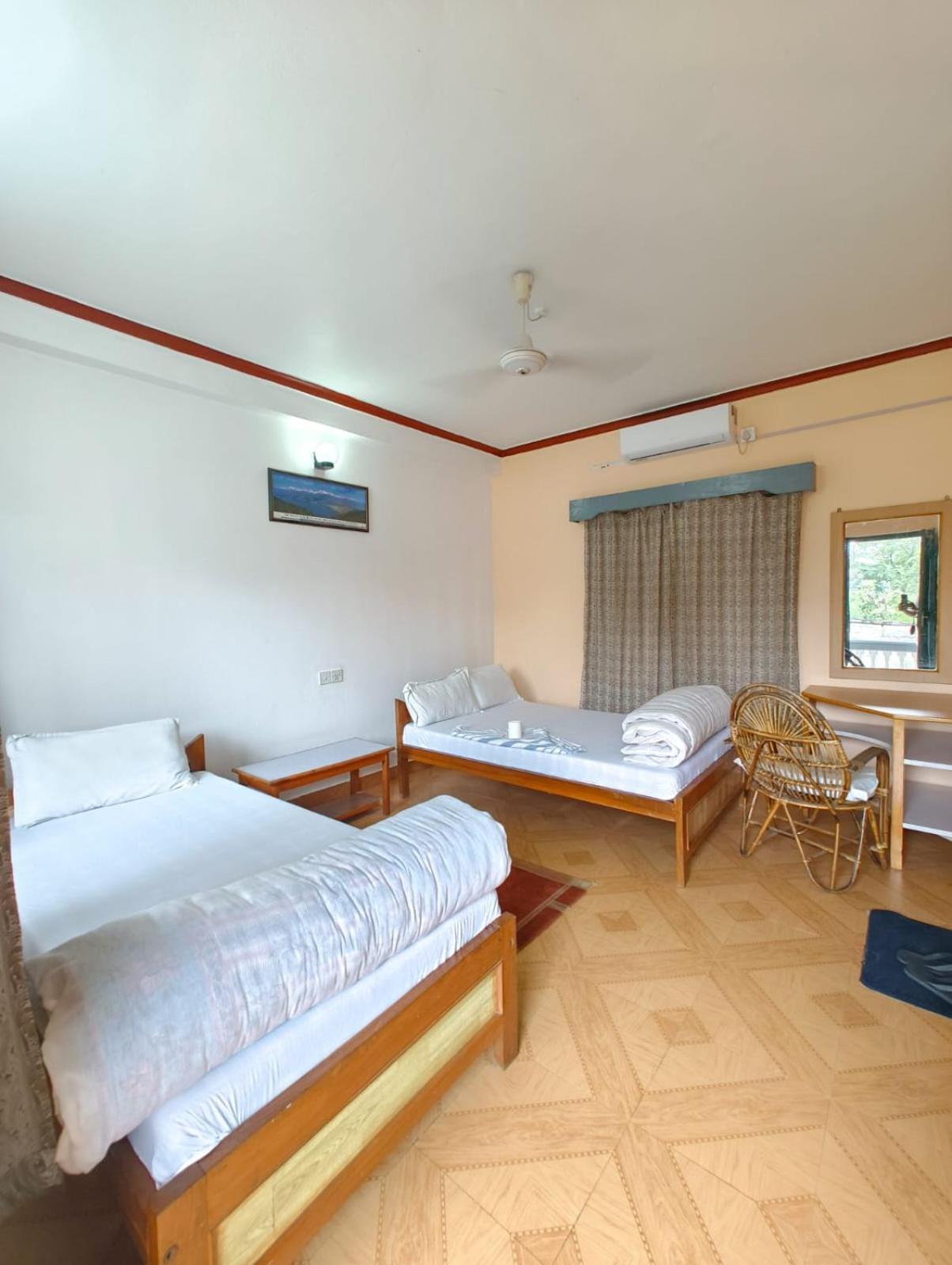Hotel Mountain View - Lakeside Ποκάρα Εξωτερικό φωτογραφία