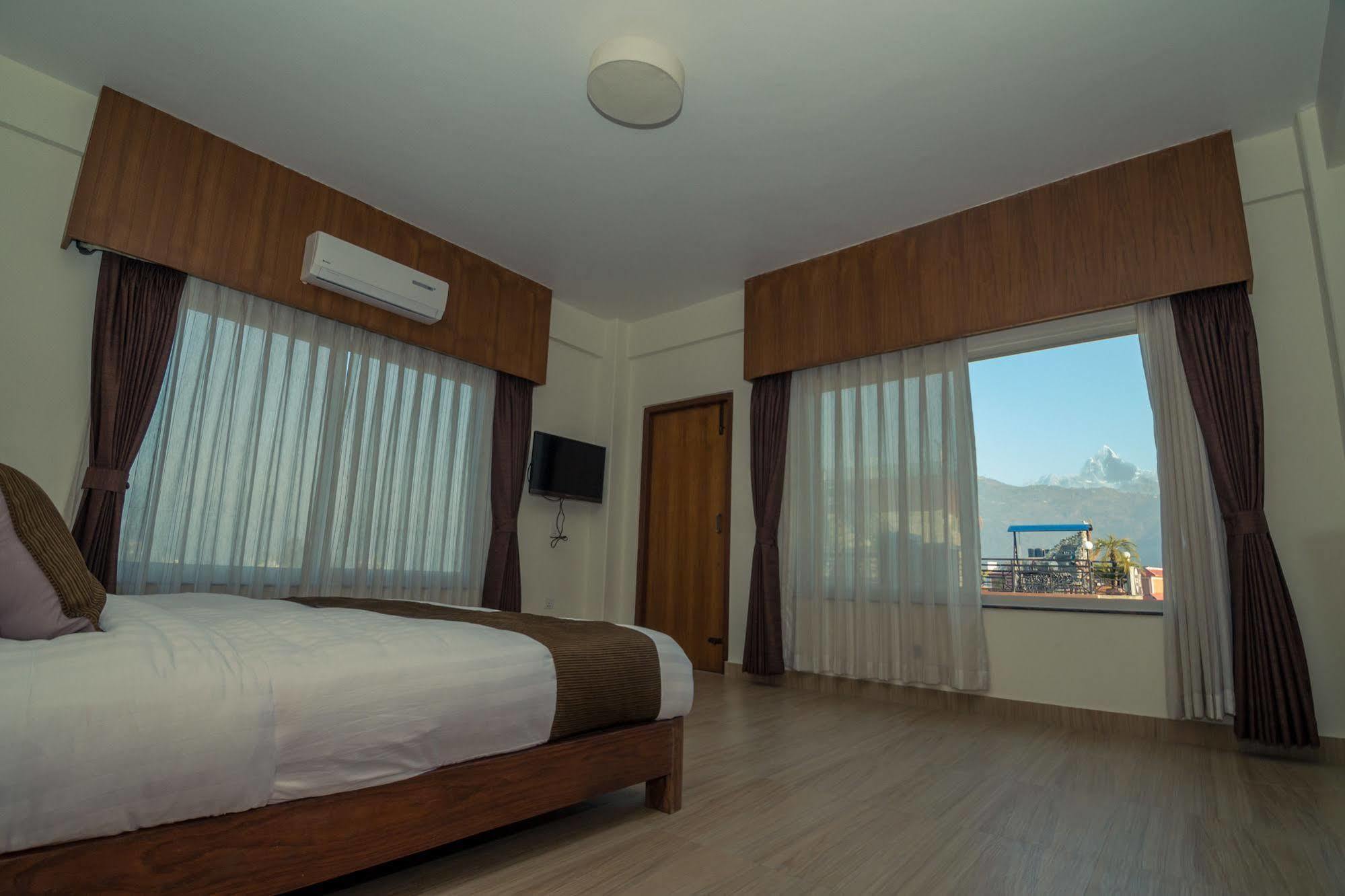 Hotel Mountain View - Lakeside Ποκάρα Εξωτερικό φωτογραφία